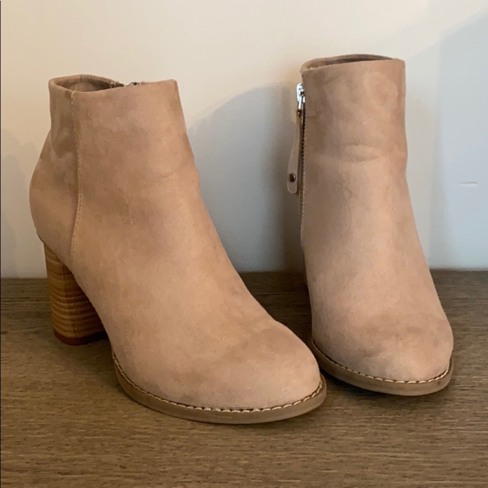 Dolce Vita Blush Suede Ankle Boots